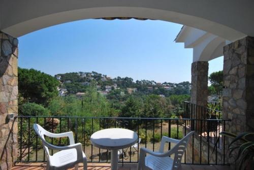 Lloret de Mar Villa Sleeps 10 Pool Wifi