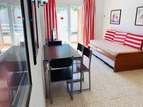 Eva Aparthotel