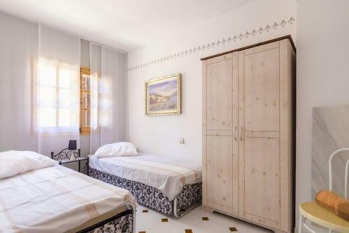 Lloret de Mar Villa Sleeps 10 Pool Air Con Wifi