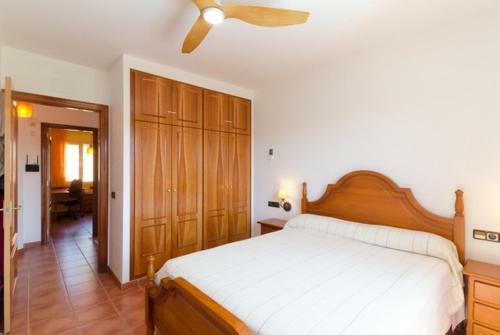 Lloret de Mar Villa Sleeps 10 Pool Wifi