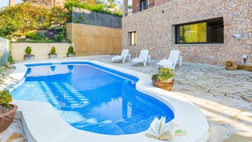 Villa In Sant Eloi Sleeps 8 With Pool