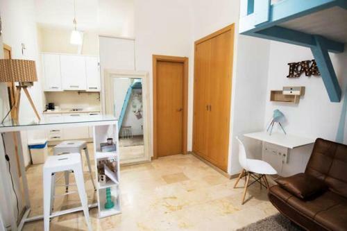 Apartment With One Bedroom In Malaga With Wifi