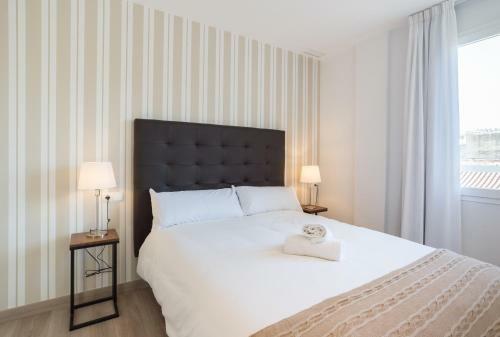 Urbe10 Premium Atarazanas 4 Bedrooms Apartment