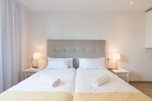 Urbe10 Premium Atarazanas 4 Bedrooms Apartment