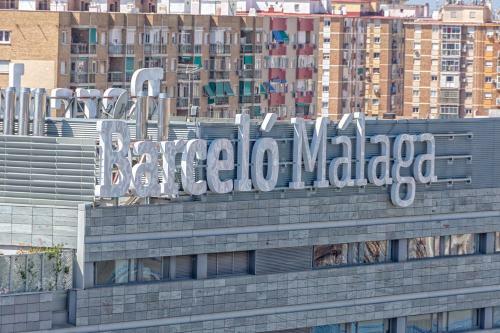 Malaga Station Apartment By Rafleys