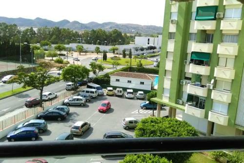 Apartment With 4 Bedrooms In Malaga With Wifi