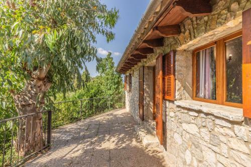 Bonita Casa En Lugar Pintoresco