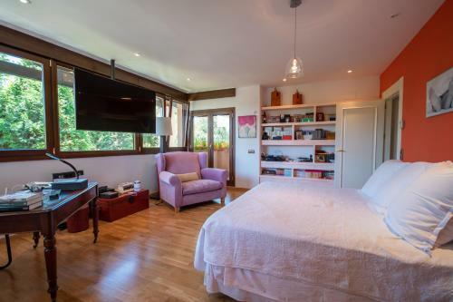 Luxury Beachside Villa In Los Monteros
