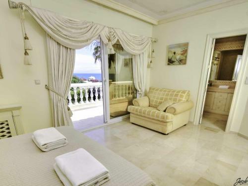 7002 Cosy 2nd Beach Line Villa Big Garden And Pool