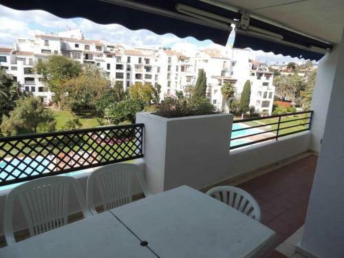 Apartamento Puerto Ban�s Marbella