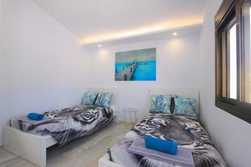 1108 Beachfront 2 Apartments With Roofterrace 80mtrgt; Beach 3 Pools