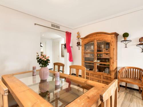 Apartamento de 2 Dormitorios En Medina Garden