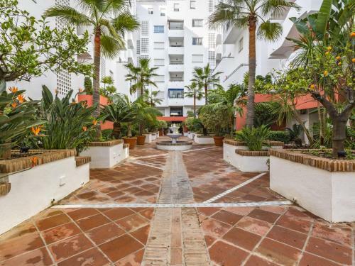 Apartamento de 2 Dormitorios En Medina Garden