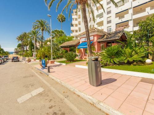 Apartamento de 2 Dormitorios En Medina Garden