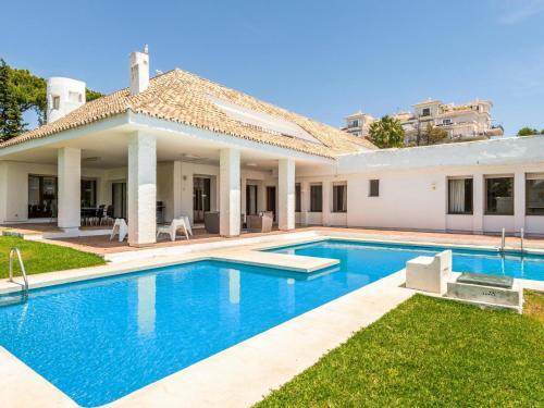 Luxury Villa 16 Puerto Banus
