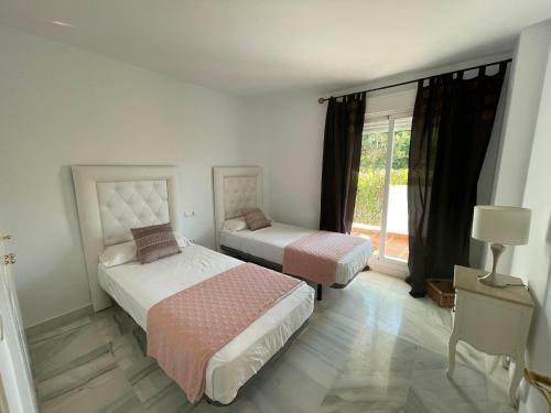 Apartamentos Naranjos Del Sol Marbella