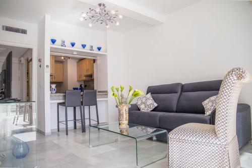 Apartment In Central Marbella 300m To The Beach!