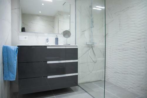 Apartment In Central Marbella 300m To The Beach!
