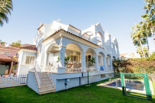 Villa Mare, Puerto Banus - R9965