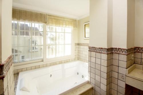 Villa Mare, Puerto Banus - R9965