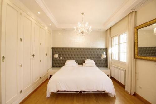 Villa Mare, Puerto Banus - R9965