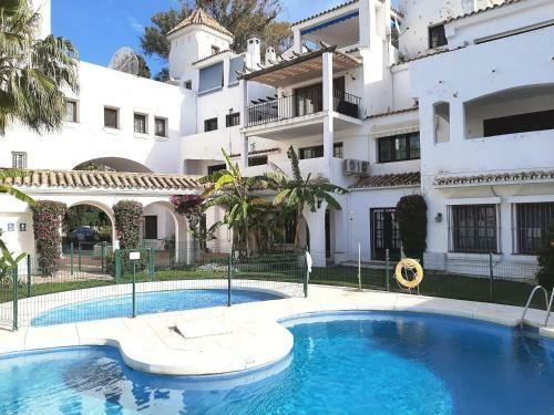 Elegant Apartment In Puerto Banus
