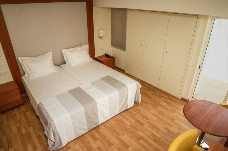 Lagoa Hotel