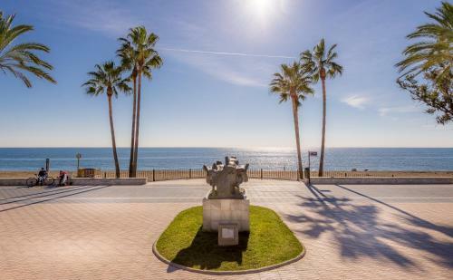 Apartamento de 2 Dormitorios En Bah�a de Alc�ntara