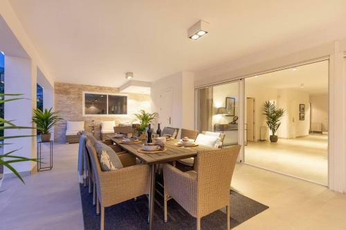 Luxury Heated Pool Villa Jacuzzi Cinema Bbq Sunset