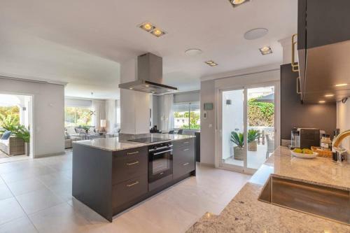 Luxury Heated Pool Villa Jacuzzi Cinema Bbq Sunset