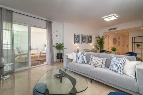 Comfy And Stylish Puerto Banus Apartment