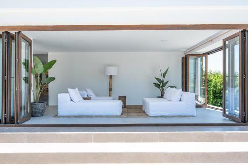 Designer Villa Luxury Cinema Pool View Nueva Andalucia