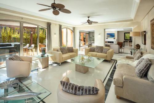 Apartamento Cubo's Luxury Beach Front Duplex Puerto Ban�s