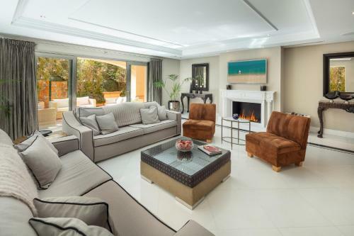 Apartamento Cubo's Luxury Beach Front Duplex Puerto Ban�s