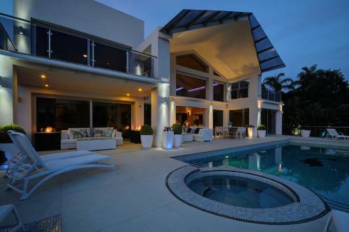 Luxury Villa-los Naranjos Golf Club