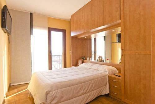 Macanet de La Selva Villa Sleeps 7 Pool Air Con