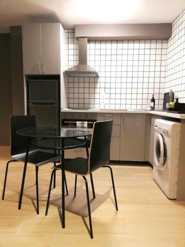 Mazi Apartments Suite