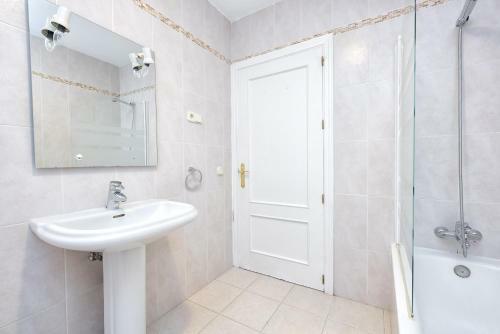 Charming 5br Villa Espa�a By Rafleys