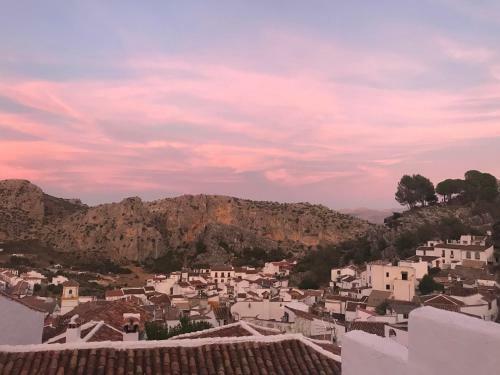 Impeccable 3-bed House In Montejaque Near Ronda