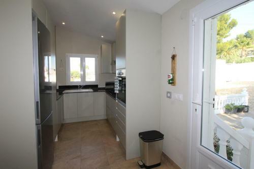 Moraira Villa Sleeps 4 With Pool Air Con And Wifi
