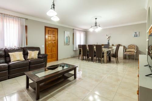 Casa Marjoes - Terrace, Bbq And Parking