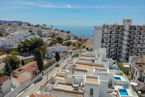 Nerja Paradise Rentals - Villa Perla