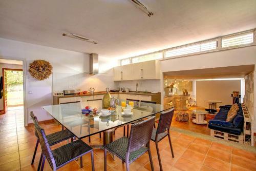 Nigran Villa Sleeps 11 Pool Wifi