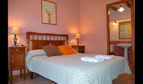 Olost Villa Sleeps 16 With Pool
