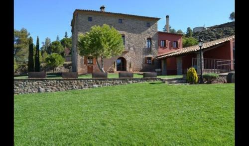 Olost Villa Sleeps 16 With Pool