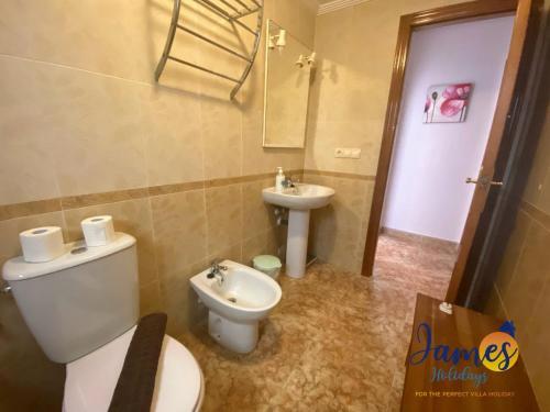 La Cinuelica R2, Ground Floor Apartment With Comm Pool L167