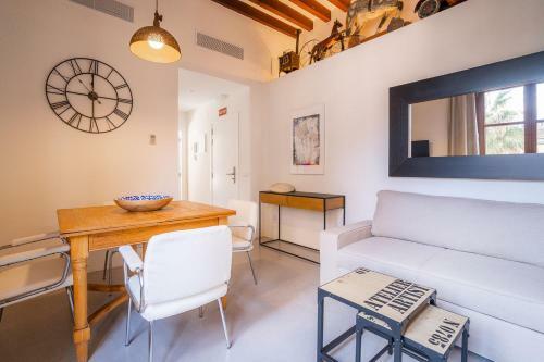 Vintage Palma Palace Apartments Ti