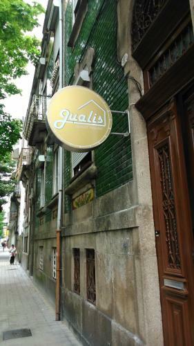 Hostal Jualis Guest House