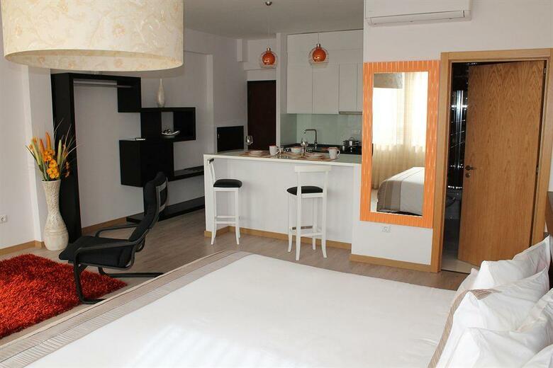 Hostal Vivacity Porto - Rooms & Apartments
