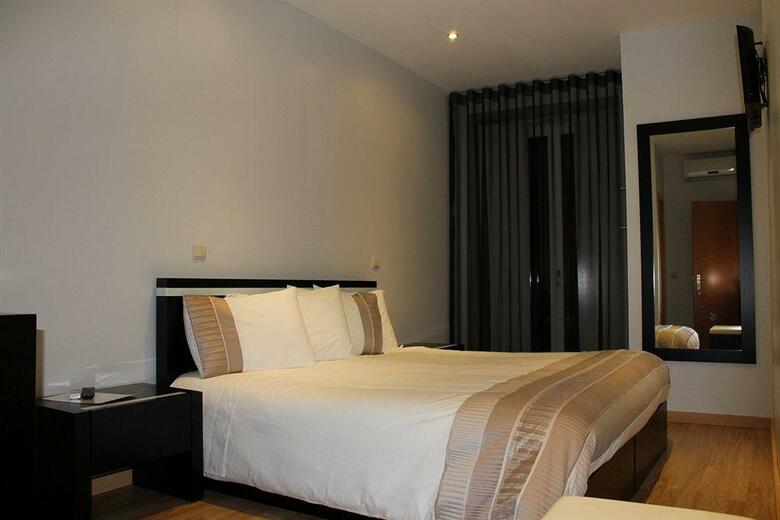 Hostal Vivacity Porto - Rooms & Apartments